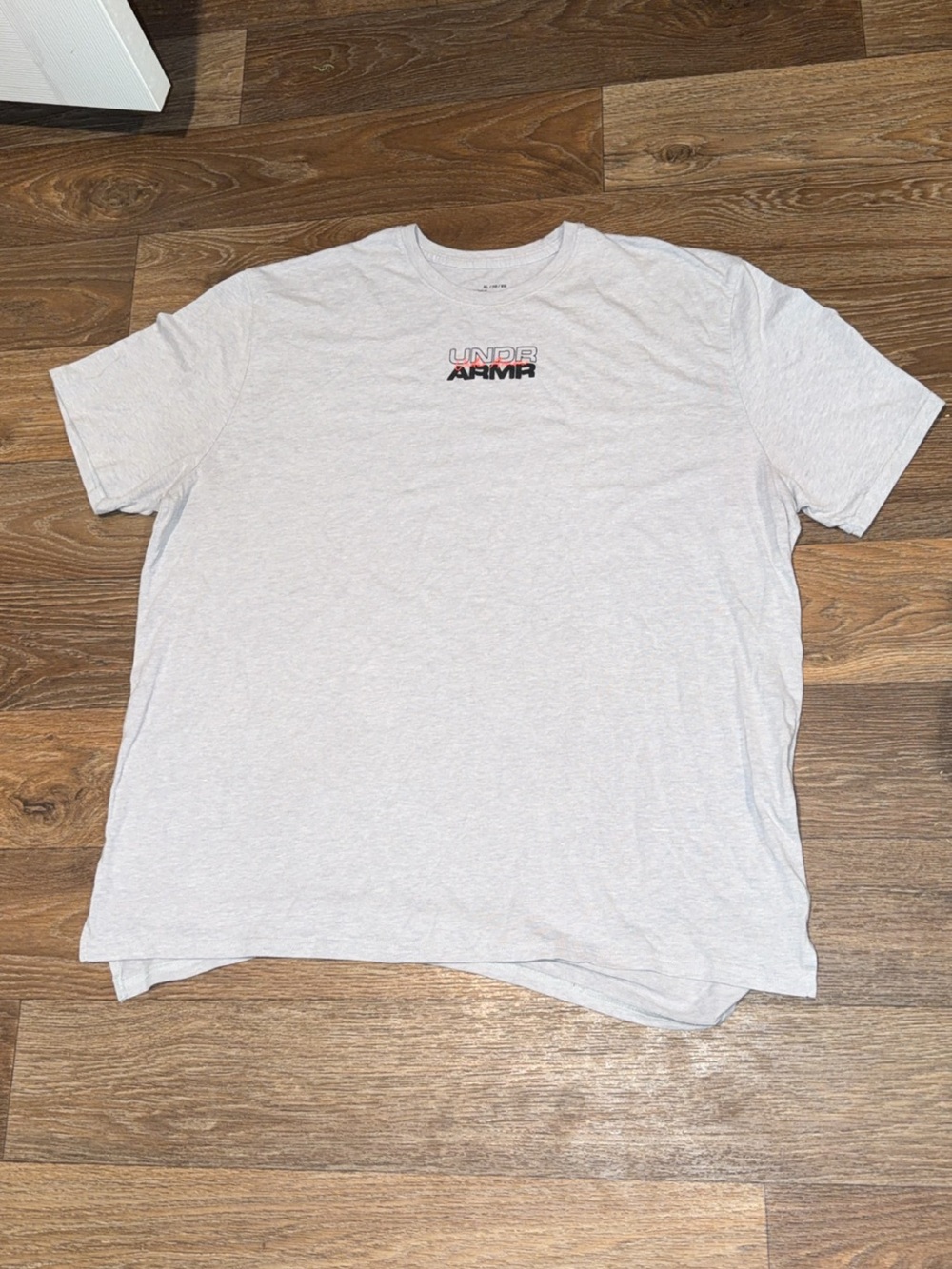 Under Armour Women’s Light Gray Crew Neck Logo Short-Sleeve Tee